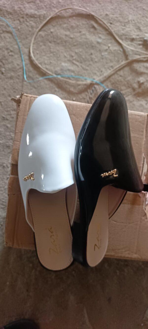 Louis Vuitton Monogram Mule Loafers – Black