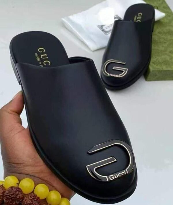 Gucci Premium Leather Mule Loafers – Black